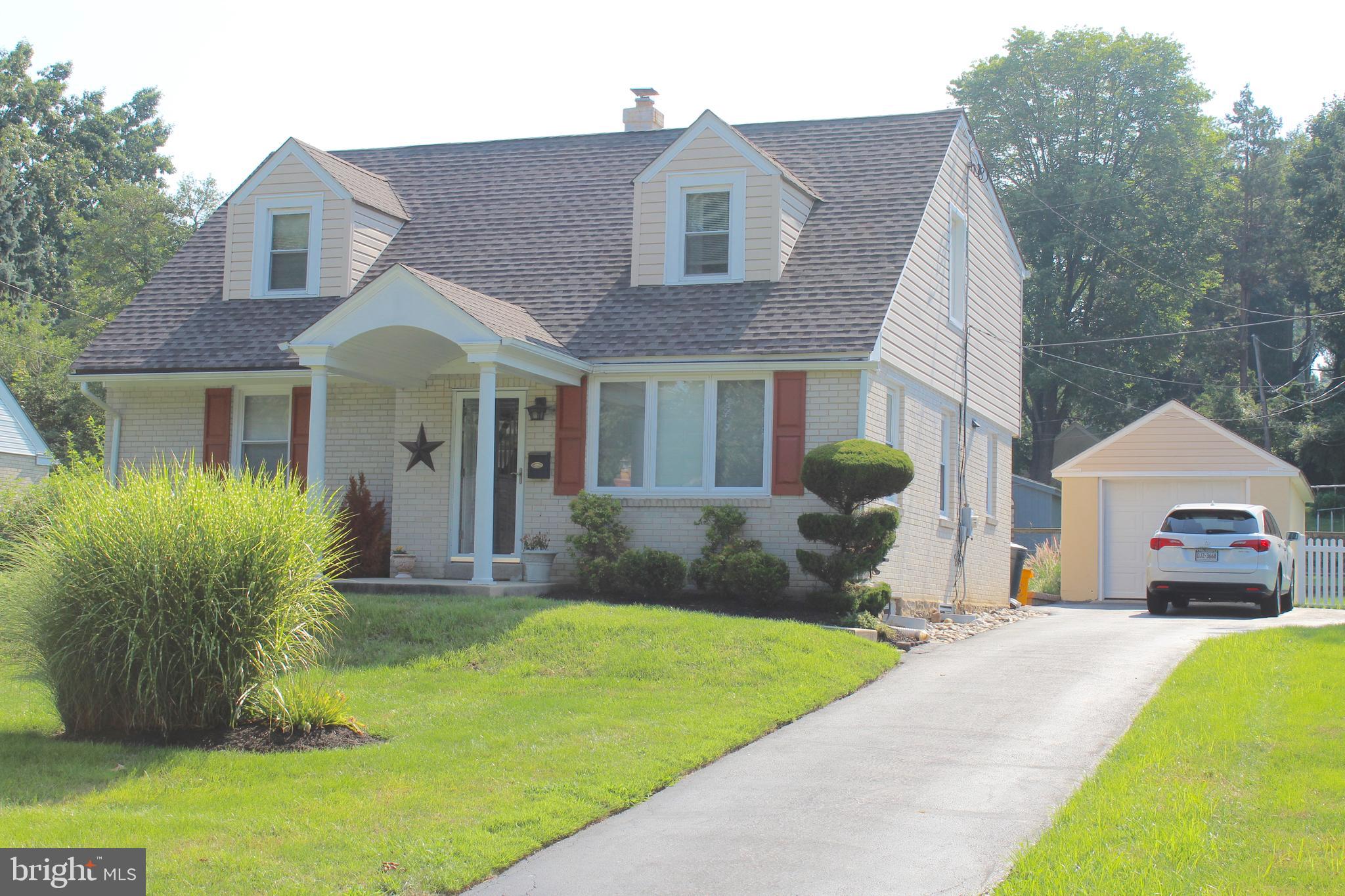 313 Madison Road Springfield, PA 19064 - Photo 3 of 32