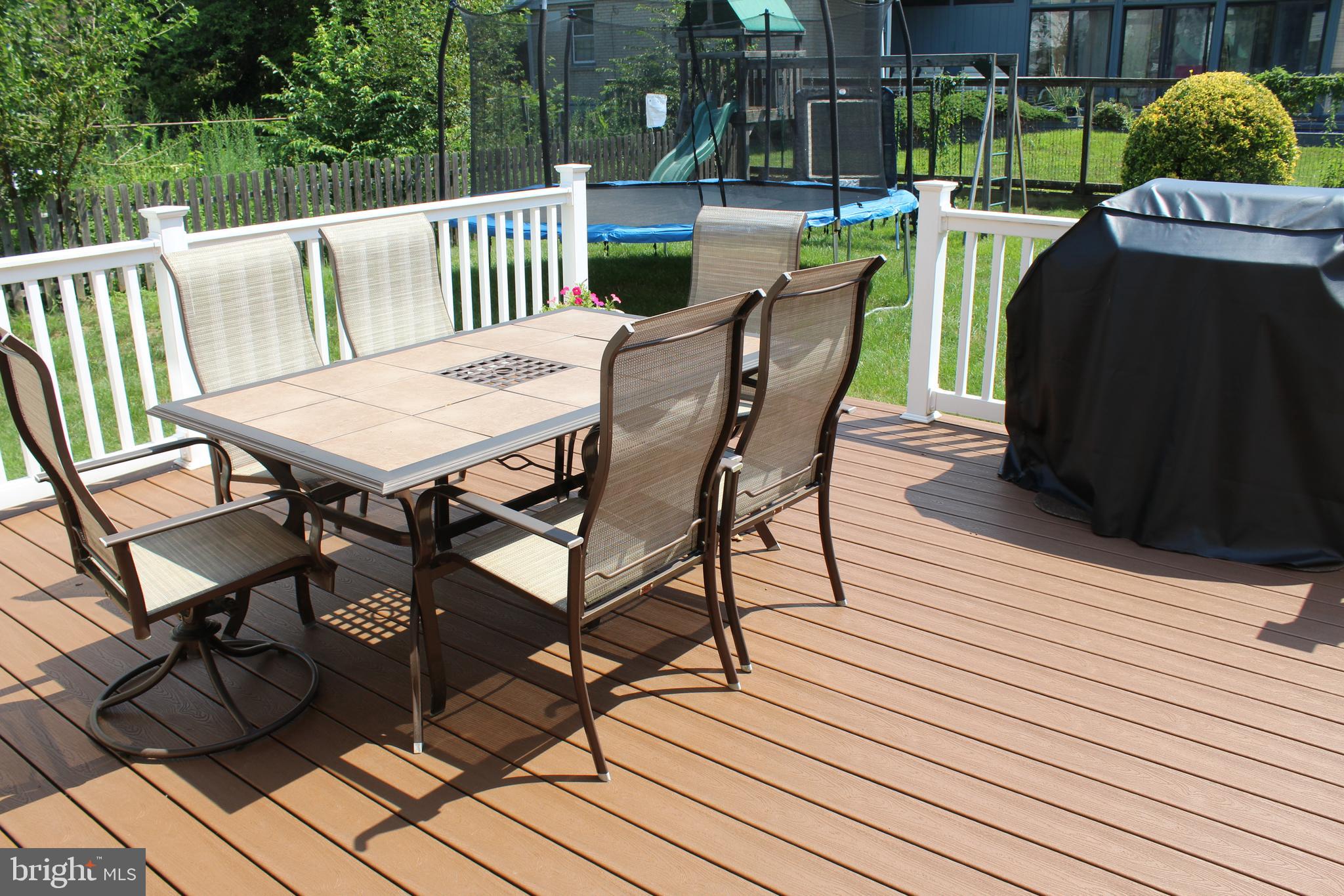 313 Madison Road Springfield, PA 19064 - Photo 28 of 32 Tec deck off Den/Living room