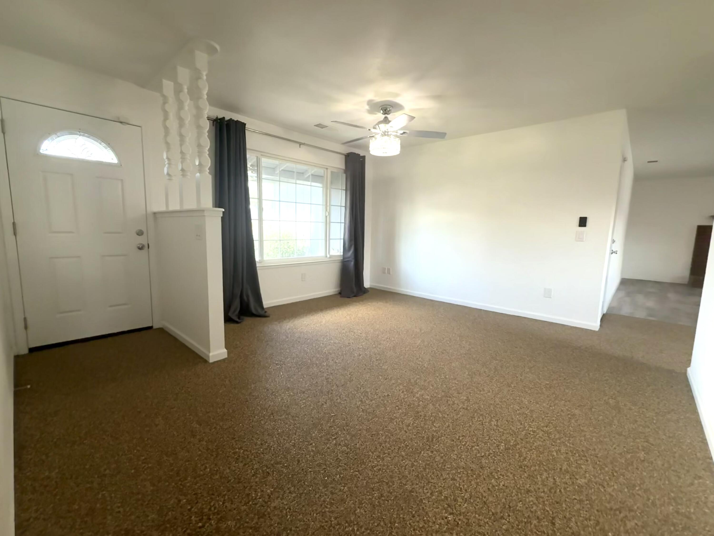 1093 Raymond Road Hanford, CA 93230 - Photo 4 of 32 IMG_8954
