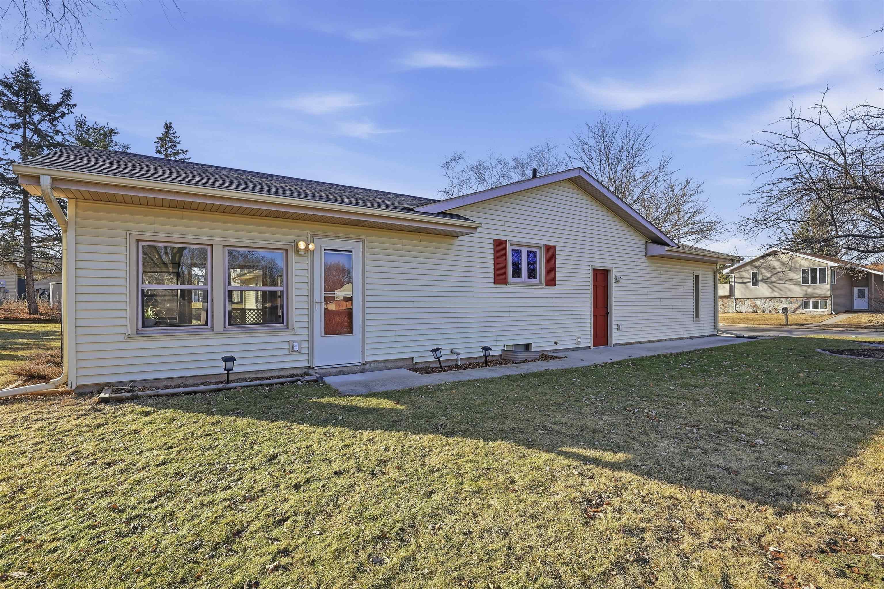 907 East Florida Avenue Appleton, WI 54911 - Photo 27 of 32