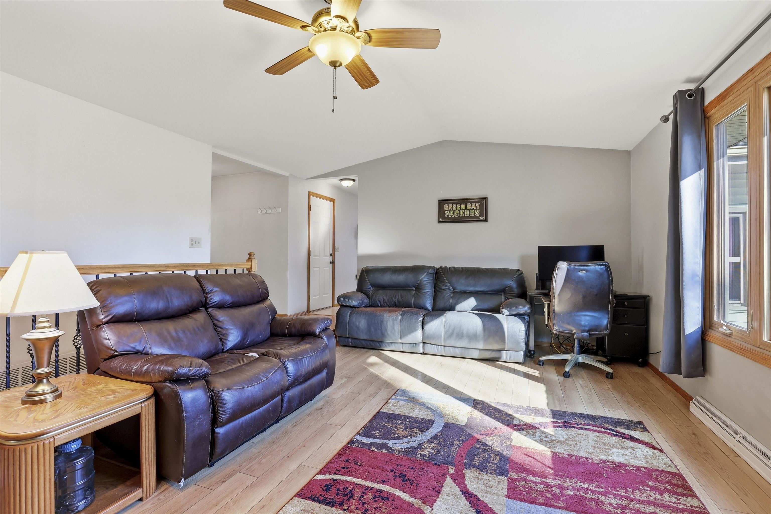 907 East Florida Avenue Appleton, WI 54911 - Photo 5 of 32