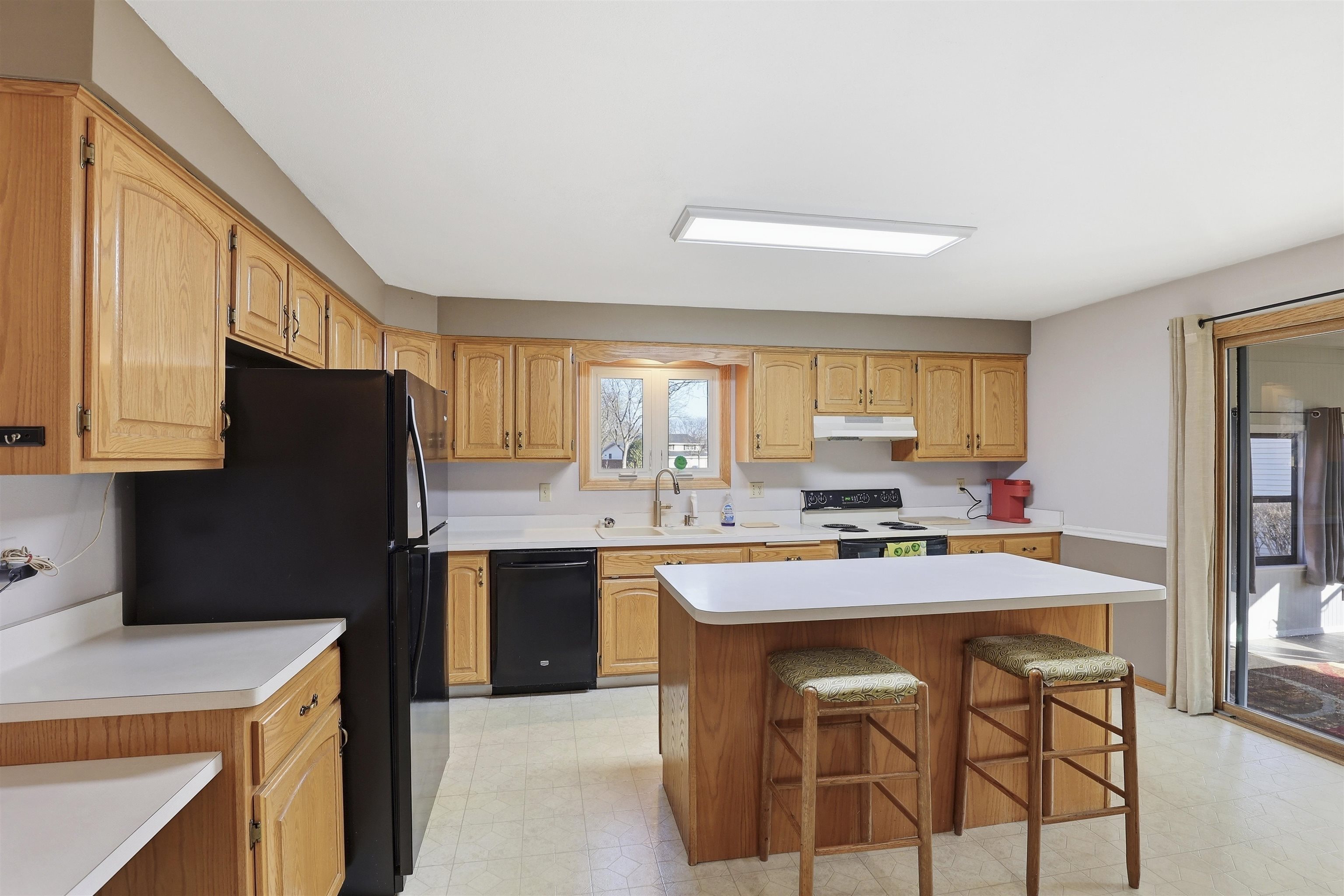 907 East Florida Avenue Appleton, WI 54911 - Photo 6 of 32