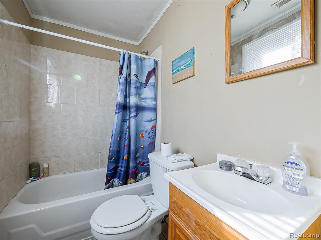 75 East Henry Street River Rouge, MI 48218 - Photo 10 of 18