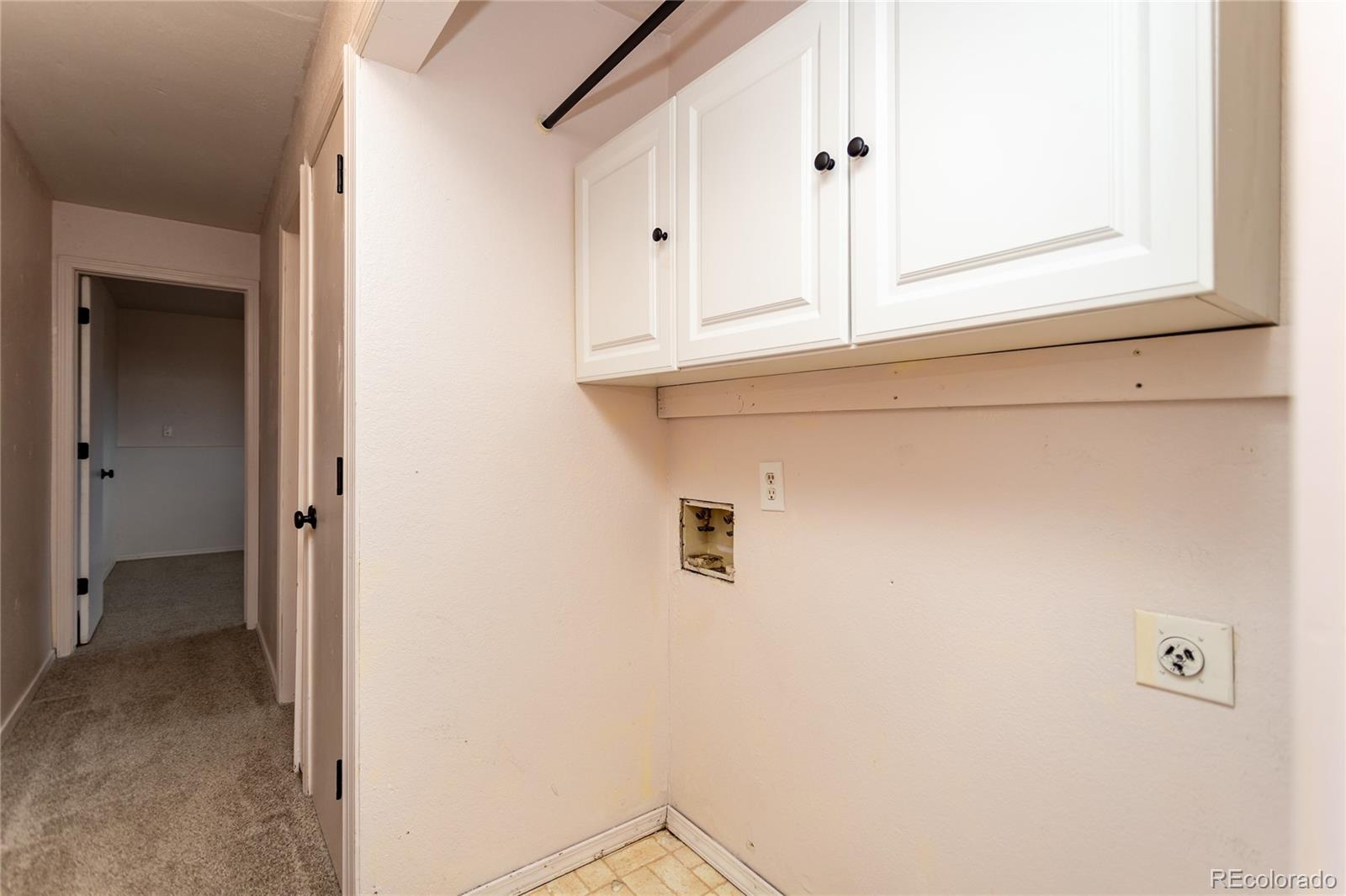 650 Howe Circle Castle Rock, CO 80104 - Photo 20 of 45 a view of a closet