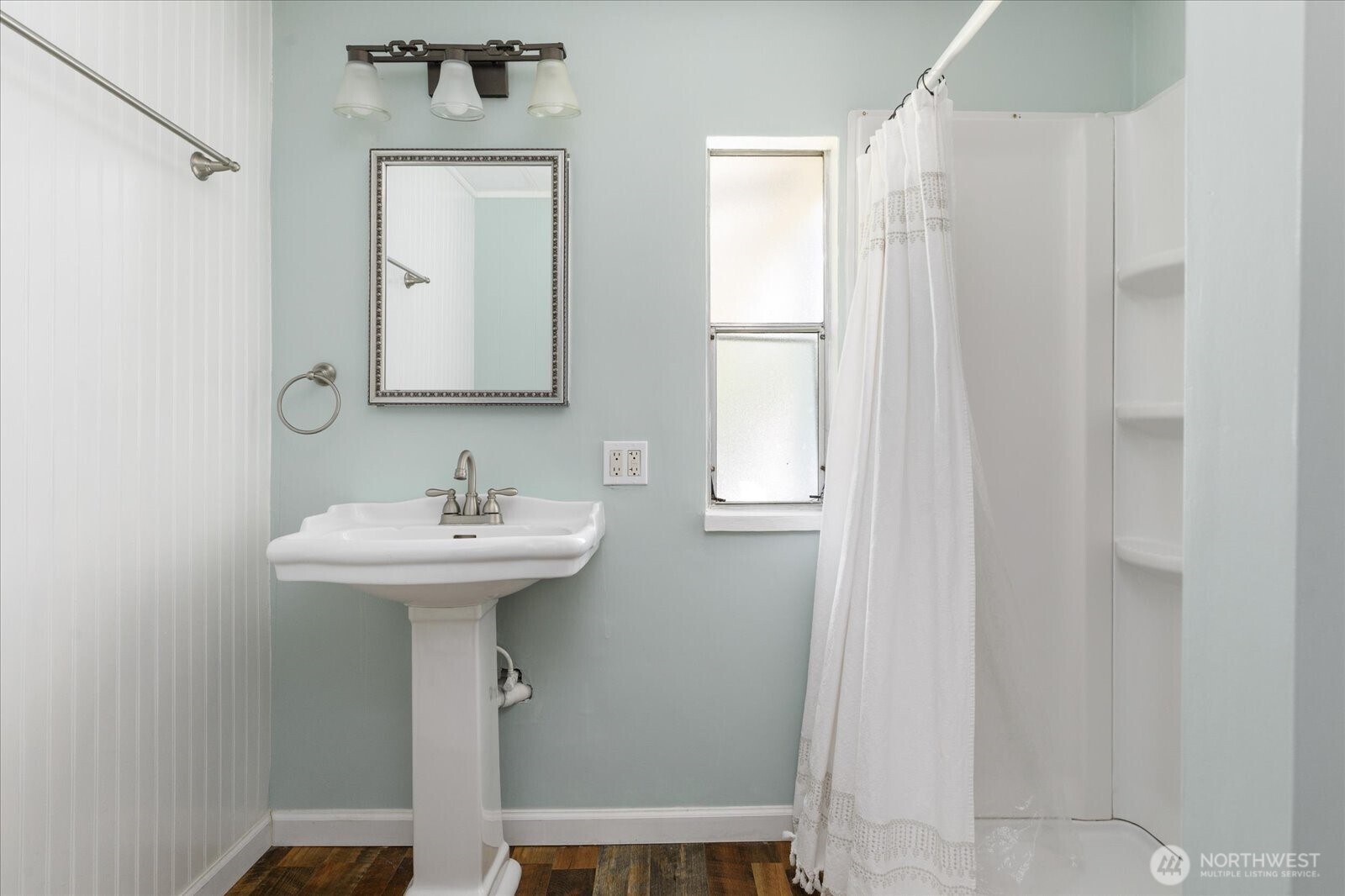 6124 Cultus Bay Road Clinton, WA 98236 - Photo 18 of 38 Gallery Image 18