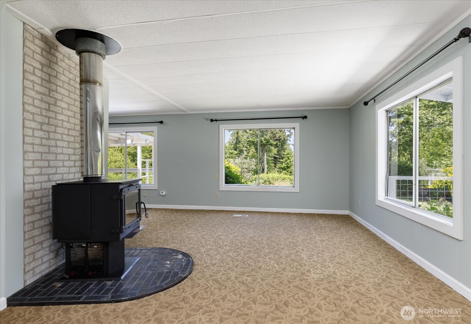 6124 Cultus Bay Road Clinton, WA 98236 - Photo 20 of 38 Gallery Image 20