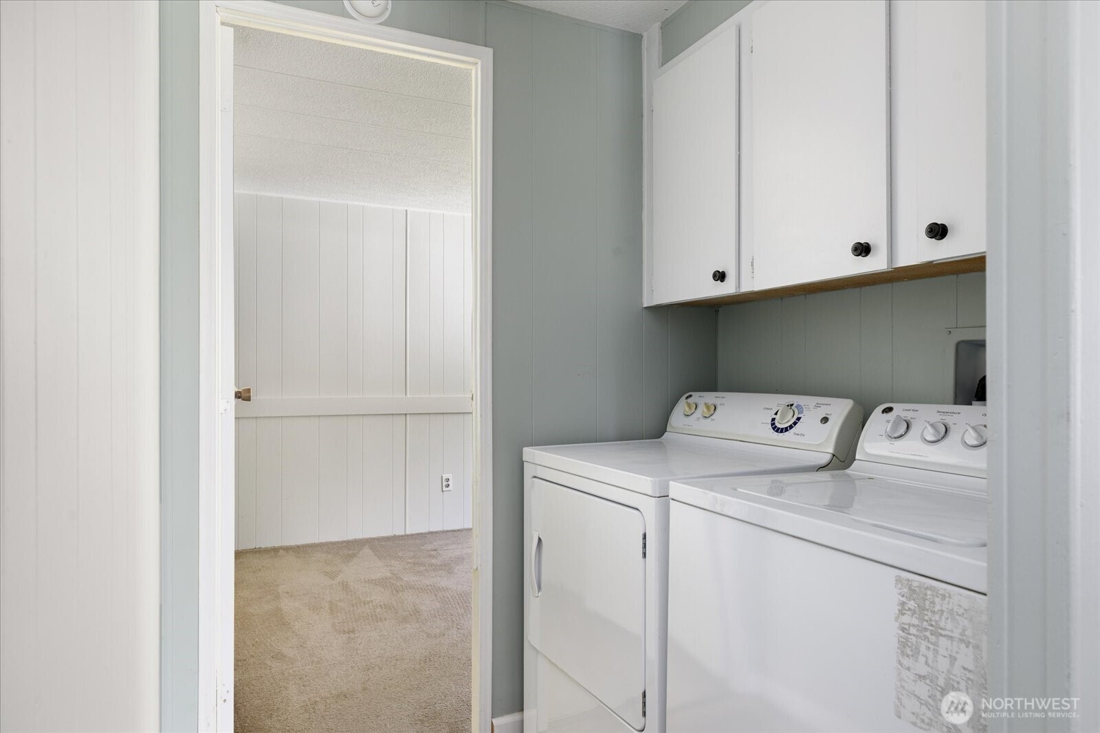 6124 Cultus Bay Road Clinton, WA 98236 - Photo 28 of 38 Gallery Image 28