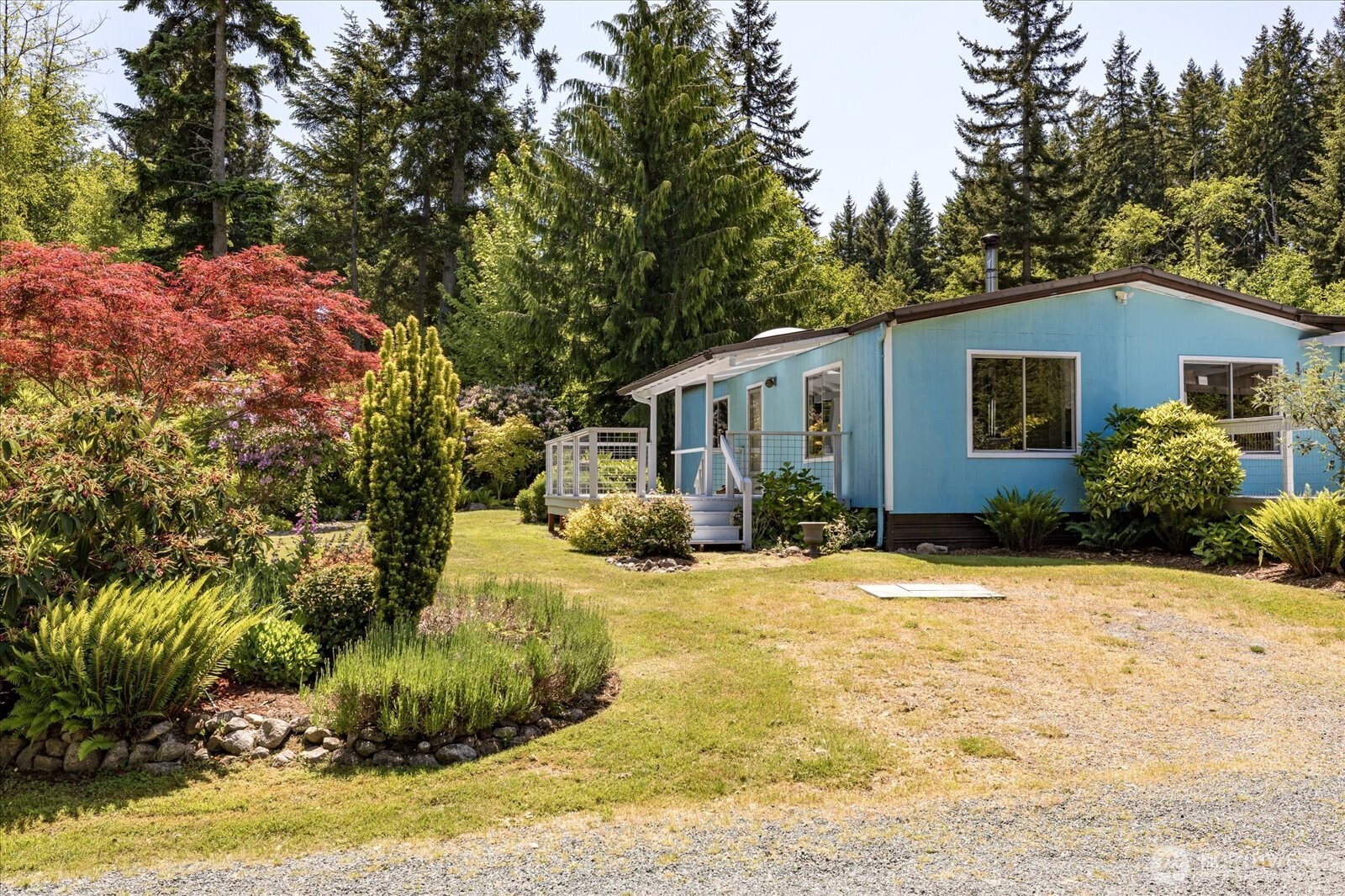 6124 Cultus Bay Road Clinton, WA 98236 - Photo 3 of 38 Gallery Image 3