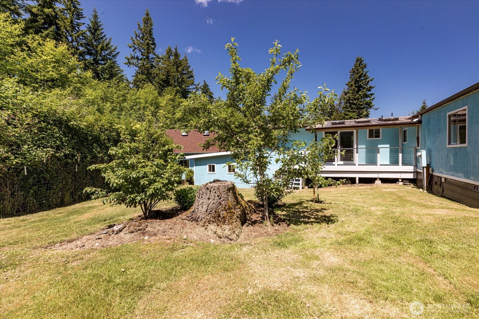 6124 Cultus Bay Road Clinton, WA 98236 - Photo 33 of 38 Gallery Image 33