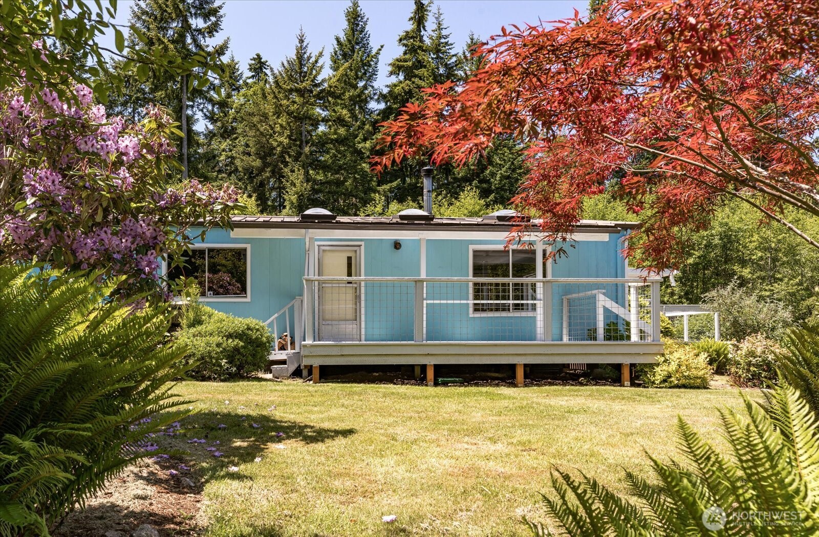 6124 Cultus Bay Road Clinton, WA 98236 - Photo 9 of 38 Gallery Image 9