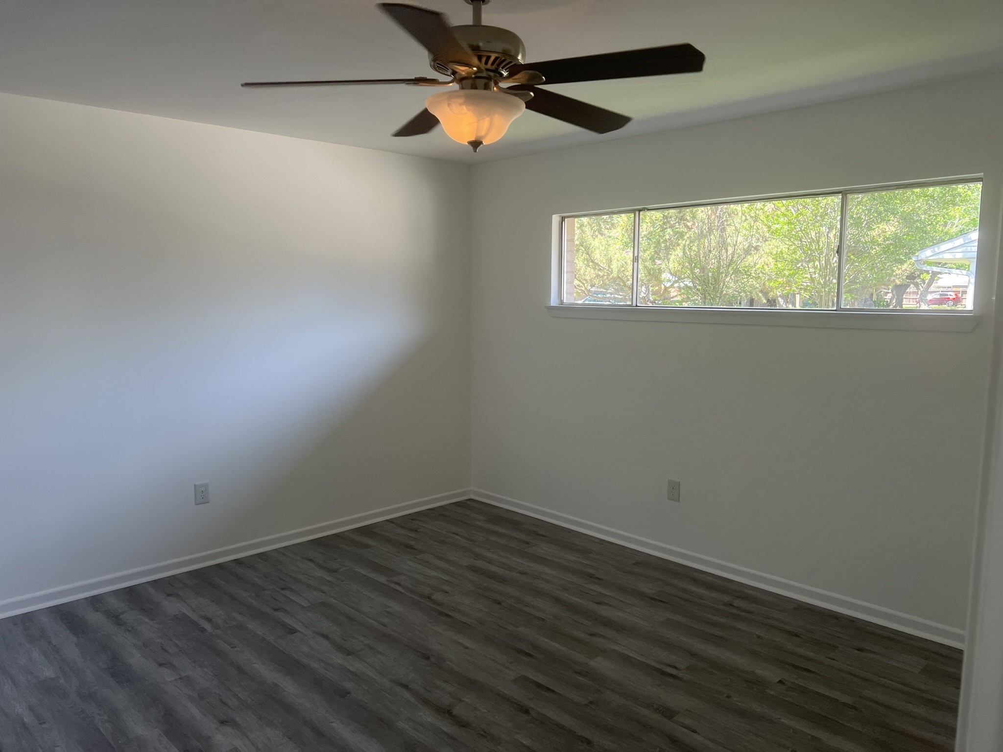 9007 Dunlap Street Houston, TX 77074 - Photo 20 of 22 Bed 3 - huge