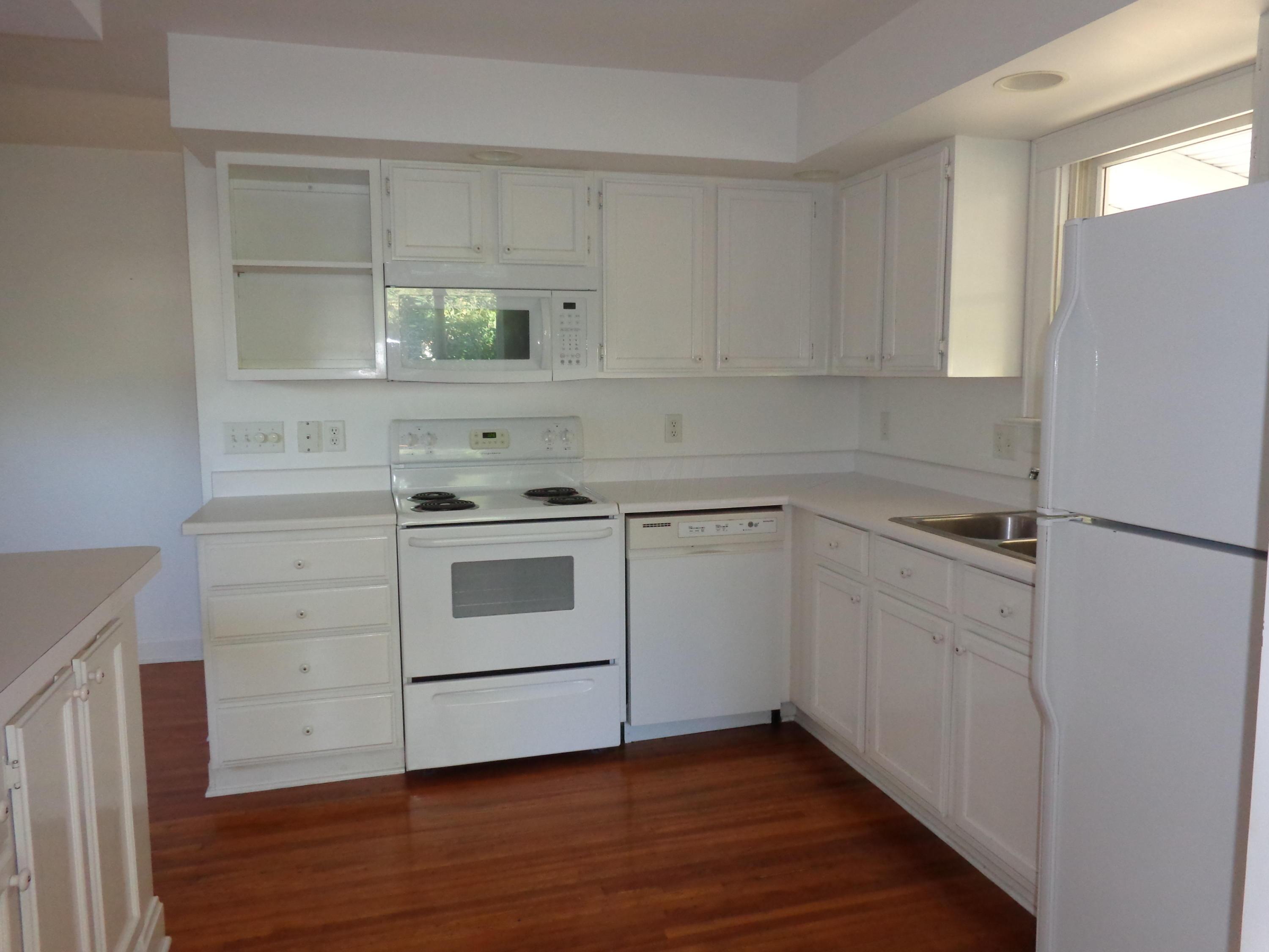 98 North Remington Road Columbus, OH 43209 - Photo 8 of 27