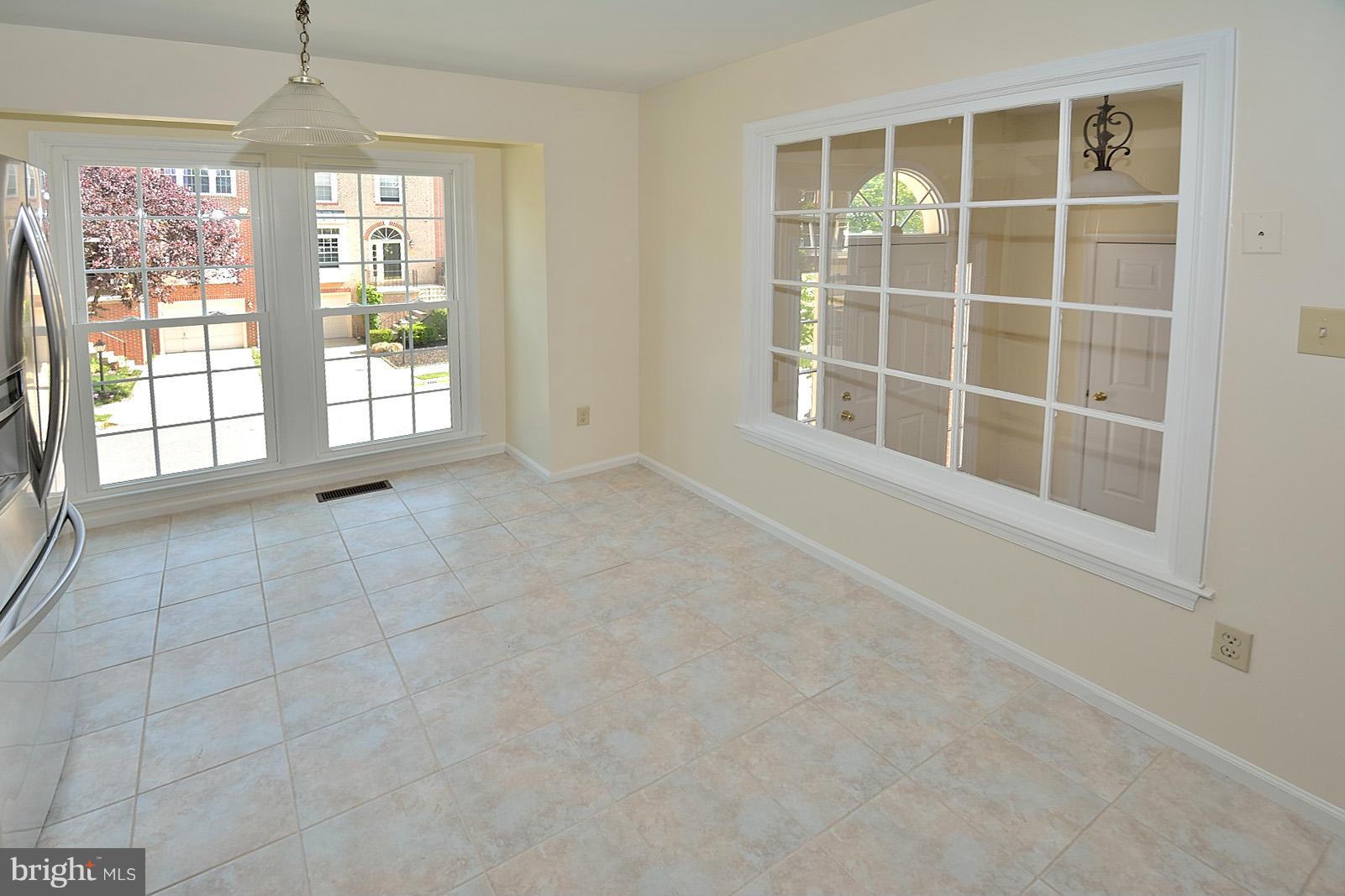 3806 Inverness Road Fairfax, VA 22033 - Photo 9 of 19 Kitchen