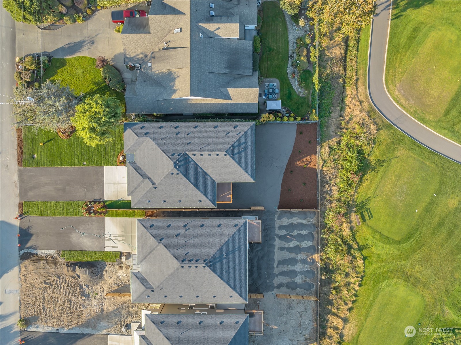 421 Rockefeller Avenue Everett, WA 98201 - Photo 33 of 35 an aerial view of a house with a yard