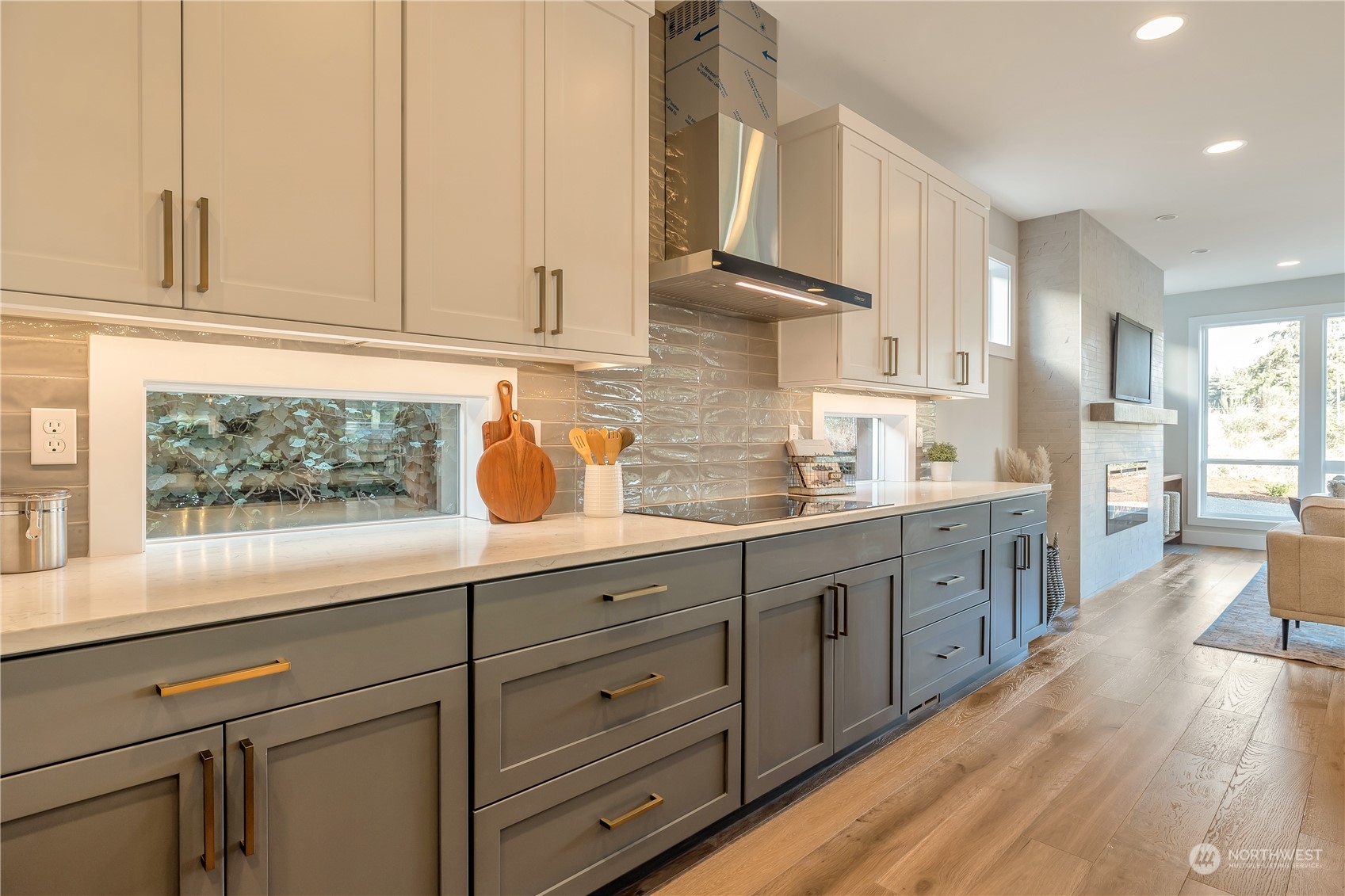 421 Rockefeller Avenue Everett, WA 98201 - Photo 9 of 35 a kitchen with granite countertop white cabinets white appliances and sink
