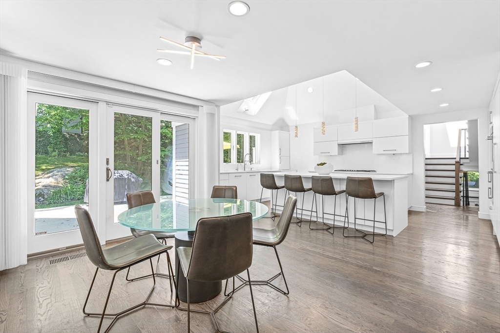 40 Chiltern Road Weston, MA 02493 - Photo 11 of 34