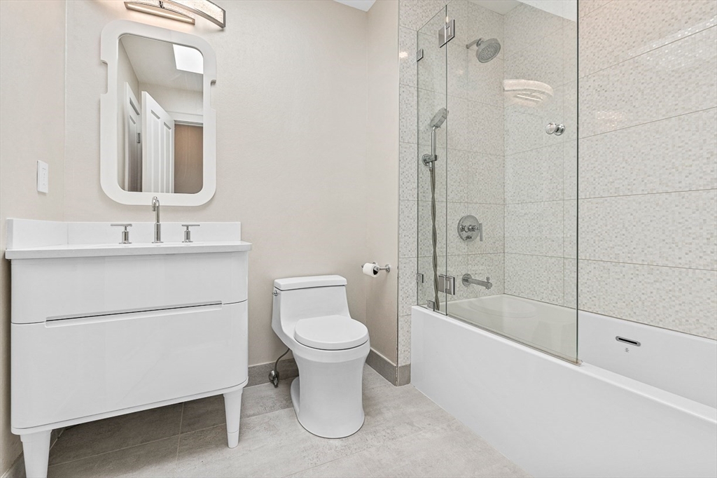 40 Chiltern Road Weston, MA 02493 - Photo 24 of 34