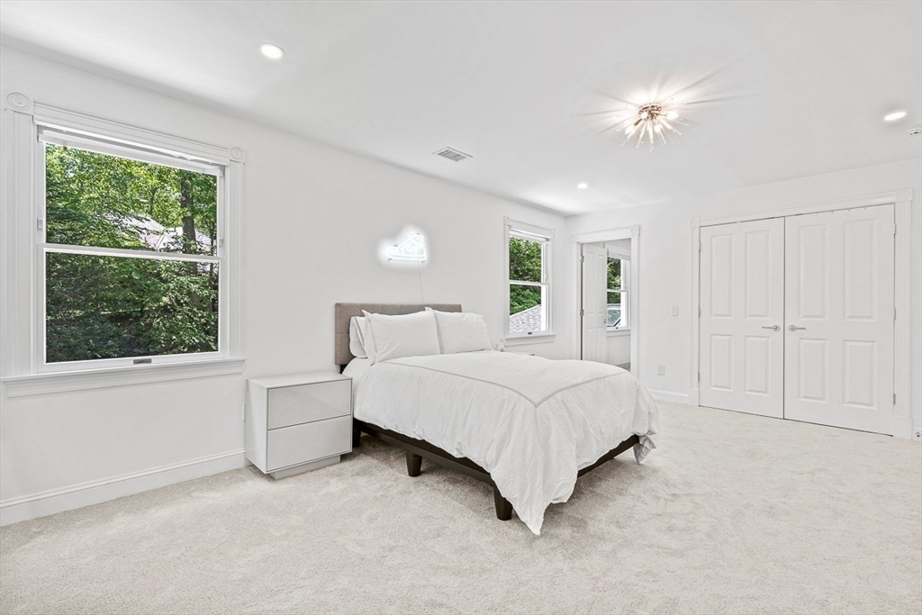 40 Chiltern Road Weston, MA 02493 - Photo 26 of 34