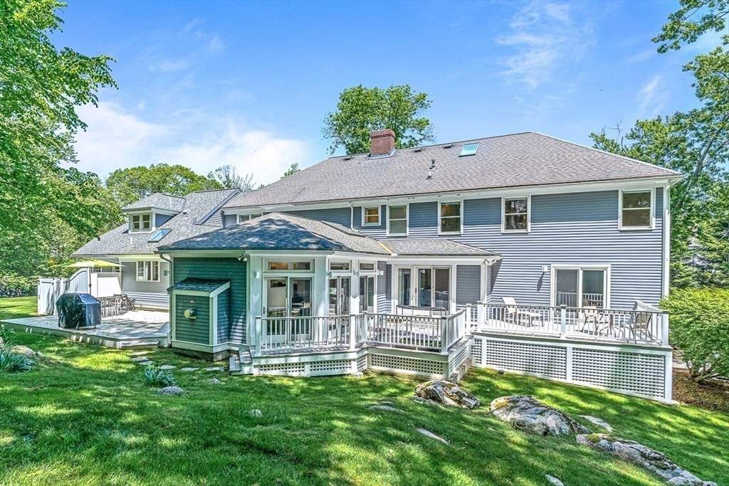 40 Chiltern Road Weston, MA 02493 - Photo 31 of 34