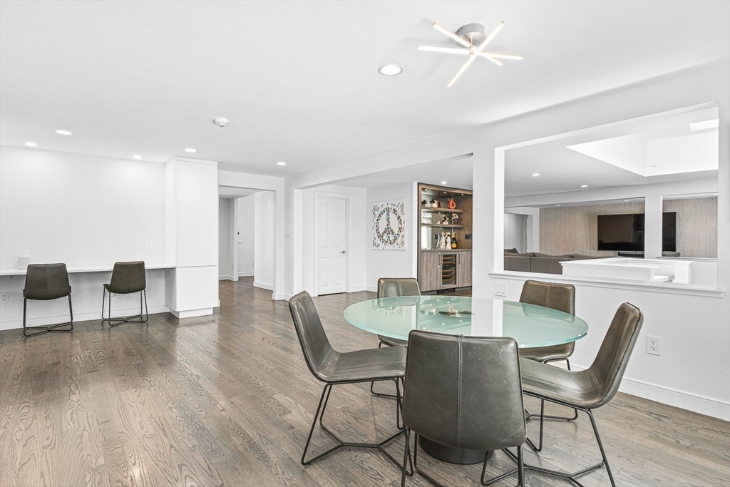 40 Chiltern Road Weston, MA 02493 - Photo 10 of 34