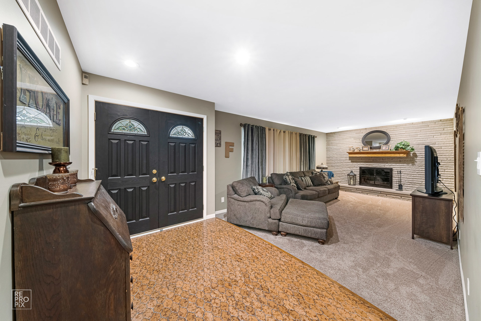 2600 Caton Farm Road Joliet, IL 60435 - Photo 2 of 15
