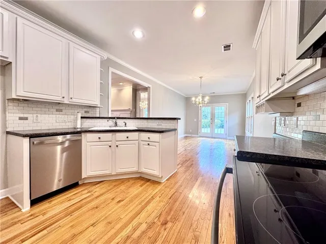 $384,900 | 1603 Glenwood Way, Snellville, GA 30078