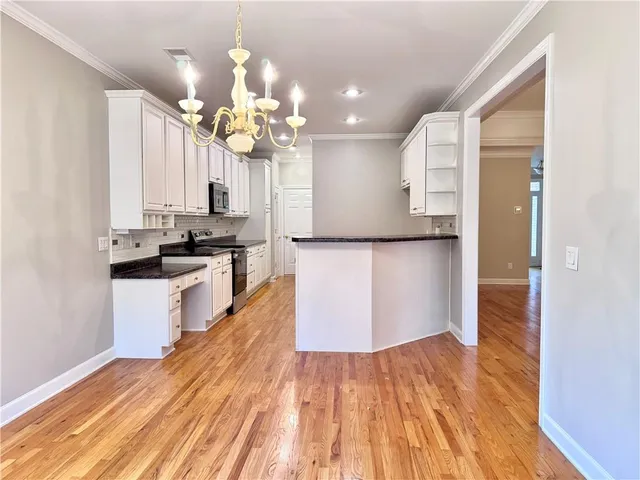 $384,900 | 1603 Glenwood Way, Snellville, GA 30078