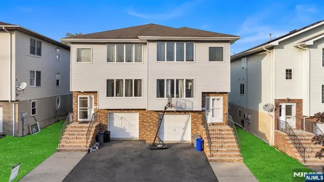 $975,000 | 105 Jason Way, North Arlington, NJ 07031