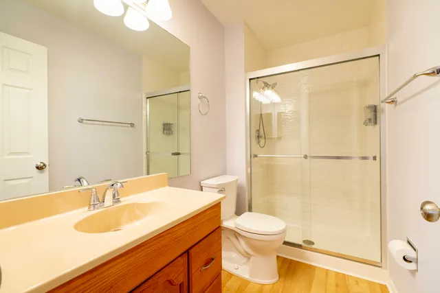 $2,650 | 49 Stanton Court, Unit A1, Schaumburg, IL 60193