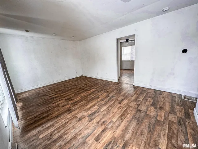 $75,000 | 5917 North Sedley Street, Peoria, IL 61615