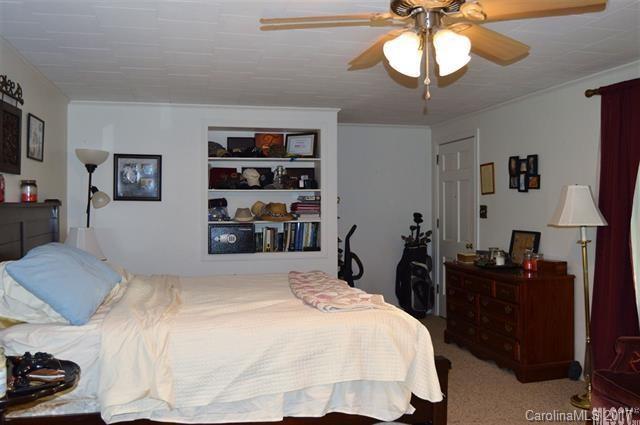 1929 Connelly Springs Road Lenoir, NC 28645 - Photo 6 of 24 Gallery Image 6