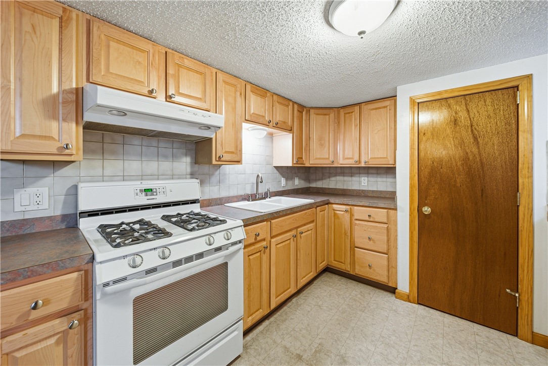 58 Progress Street Lincoln, RI 02865 - Photo 26 of 40