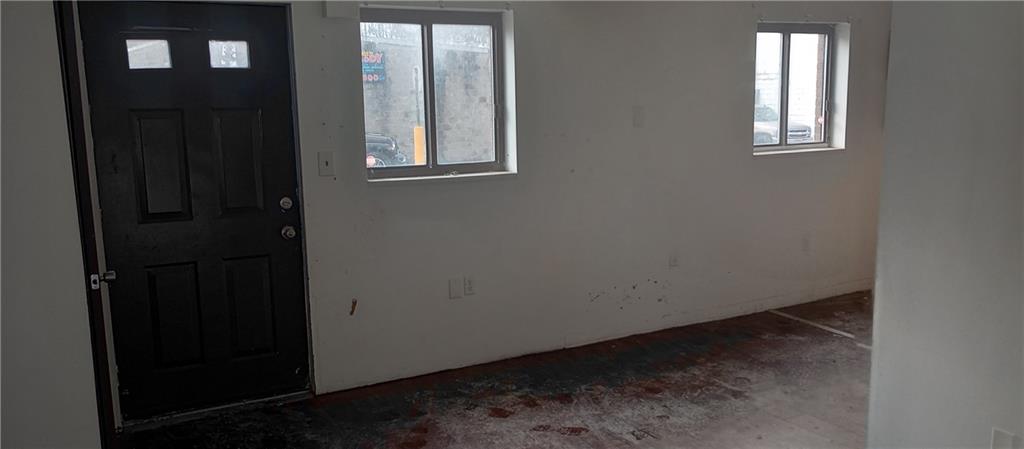 420 Broadway Avenue McKees Rocks, PA 15136 - Photo 4 of 10