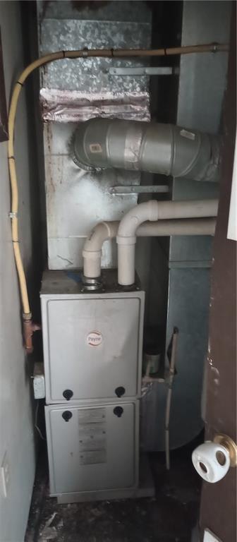 420 Broadway Avenue McKees Rocks, PA 15136 - Photo 7 of 10