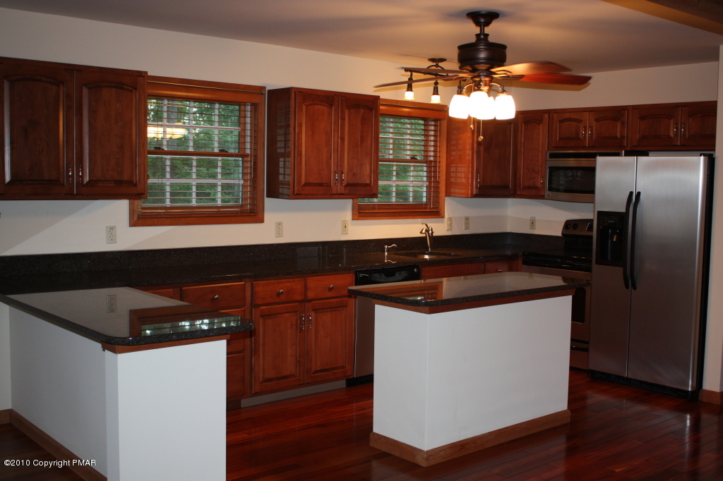 A Kitchen To Die For!
