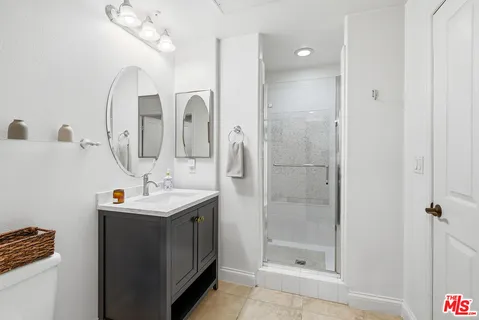 $1,295,000 | 12975 Agustin Place, Unit 134, Playa Vista, CA 90094