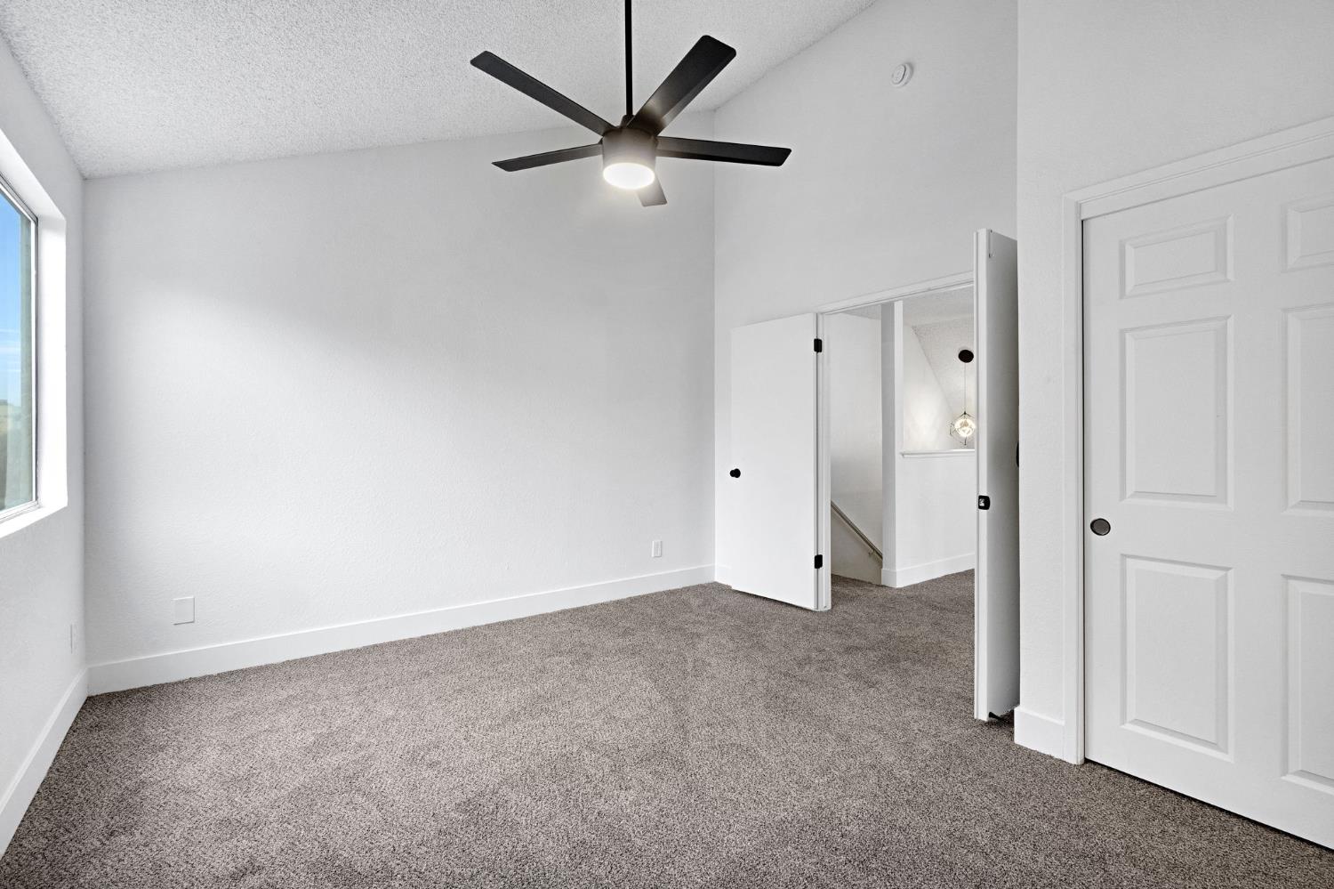 3622 West Terrace Avenue Fresno, CA 93722 - Photo 27 of 33