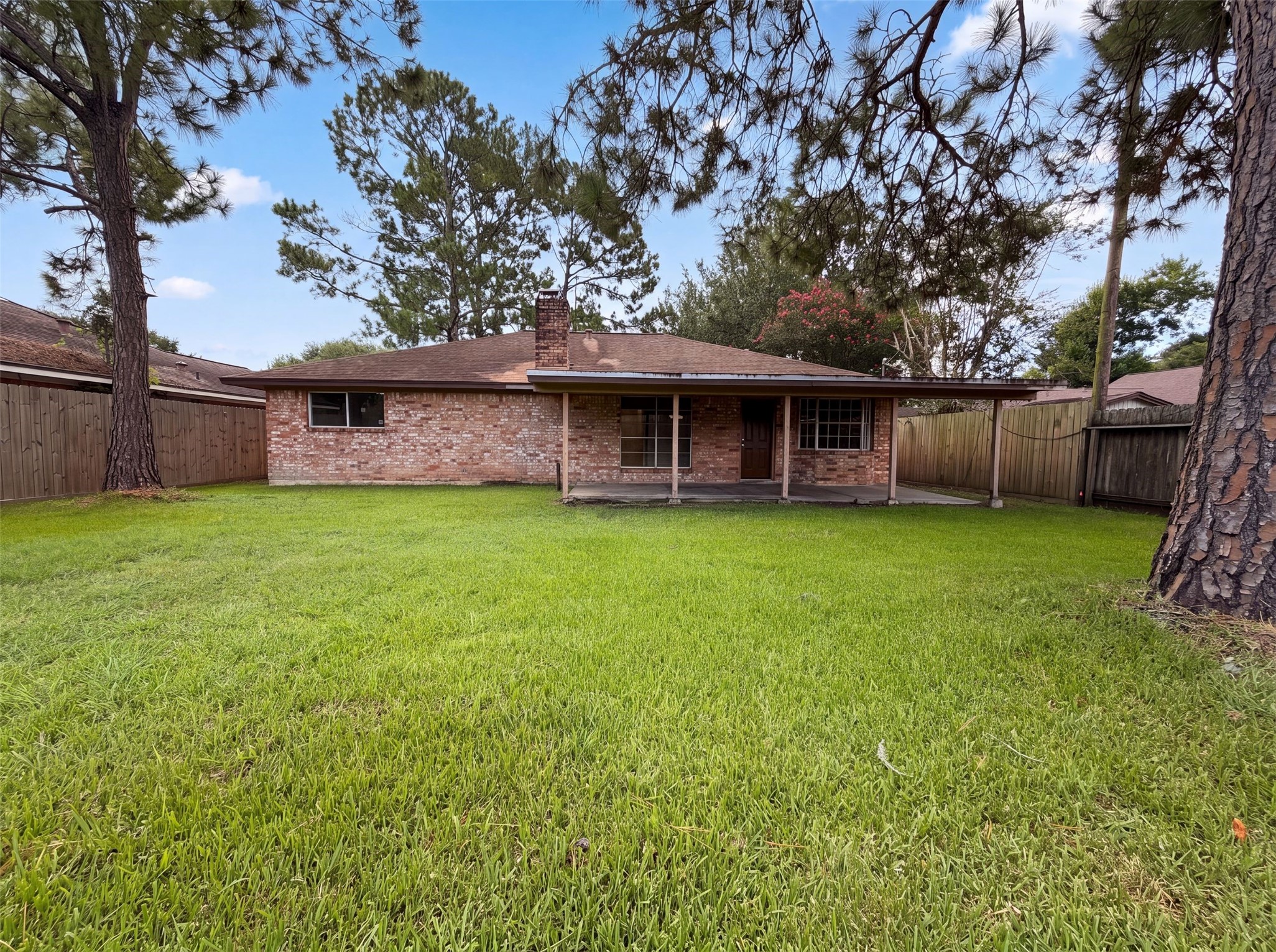 8 Sunnybrook Lane Angleton, TX 77515 - Photo 5 of 16