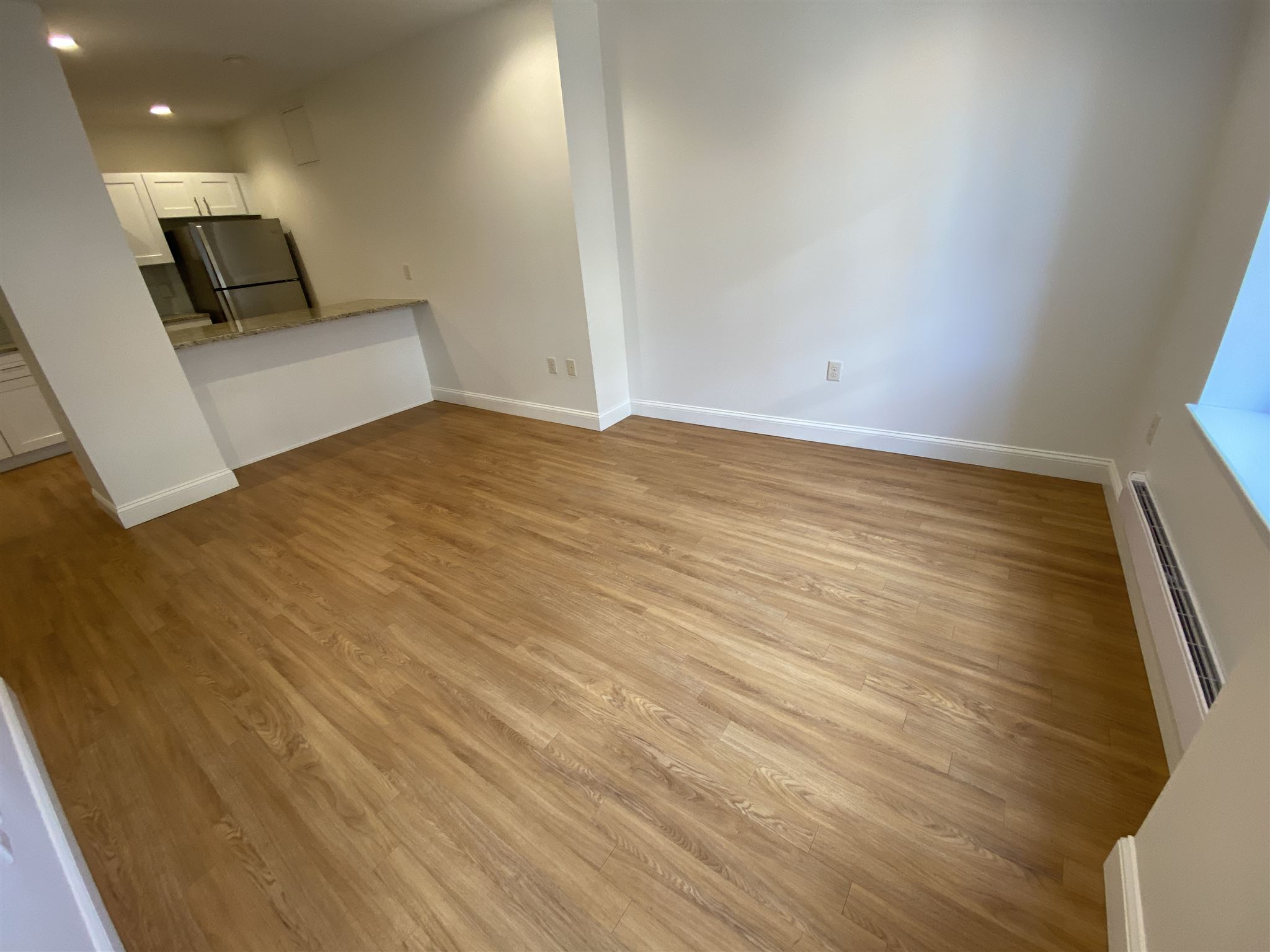 875 Elm Street, Unit 404 Manchester, NH 03101 - Photo 23 of 40