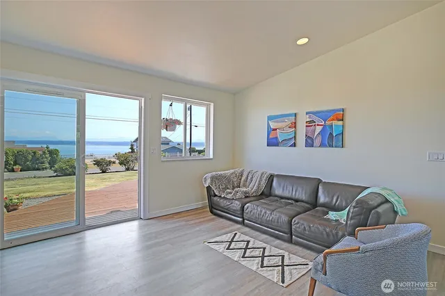 $3,395 | 1530 South Country Club Drive, Camano Island, WA 98282