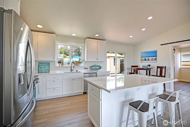 $3,195 | 1530 South Country Club Drive, Camano Island, WA 98282