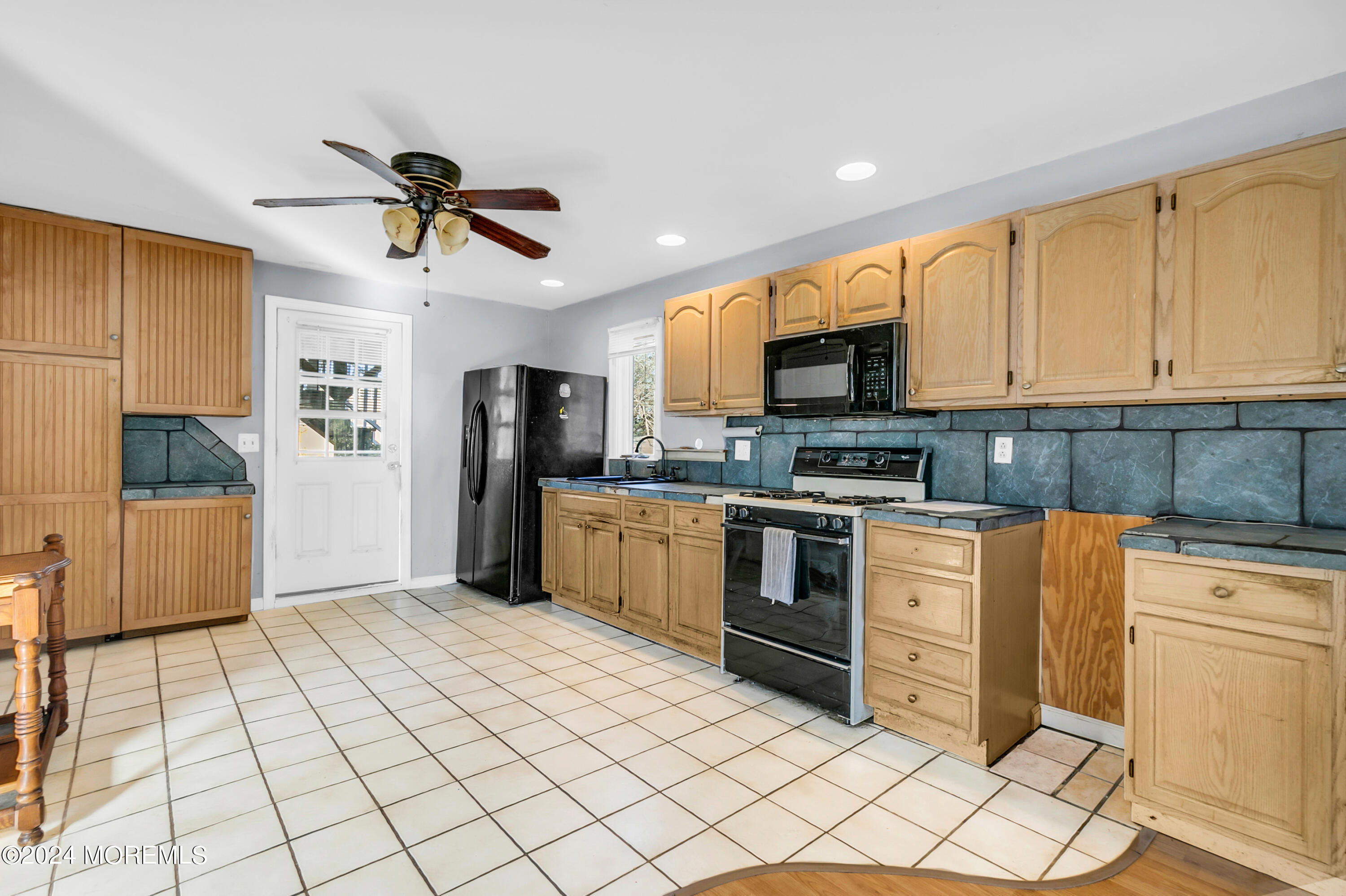 246 Van Zile Road Brick, NJ 08724 - Photo 8 of 26 246 Van Zile Rd