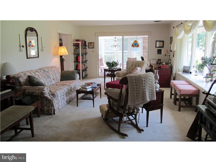 1496 Cedar Top Road Reading, PA 19607 - Photo 3 of 25 Living Room