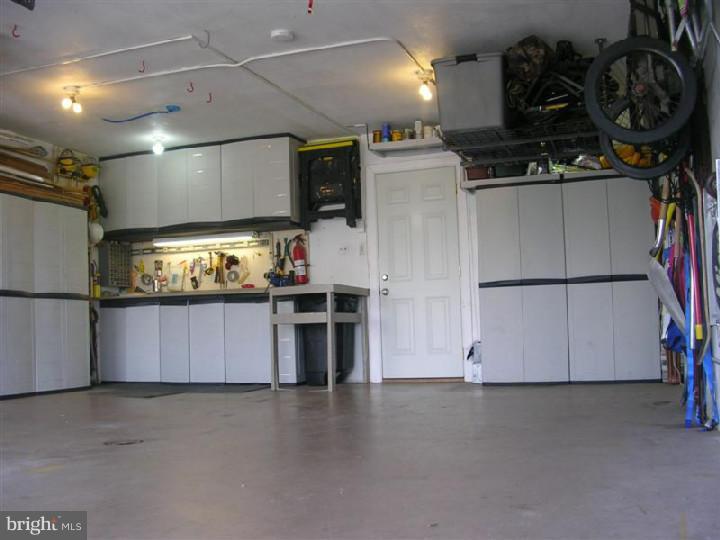1496 Cedar Top Road Reading, PA 19607 - Photo 24 of 25 Garage
