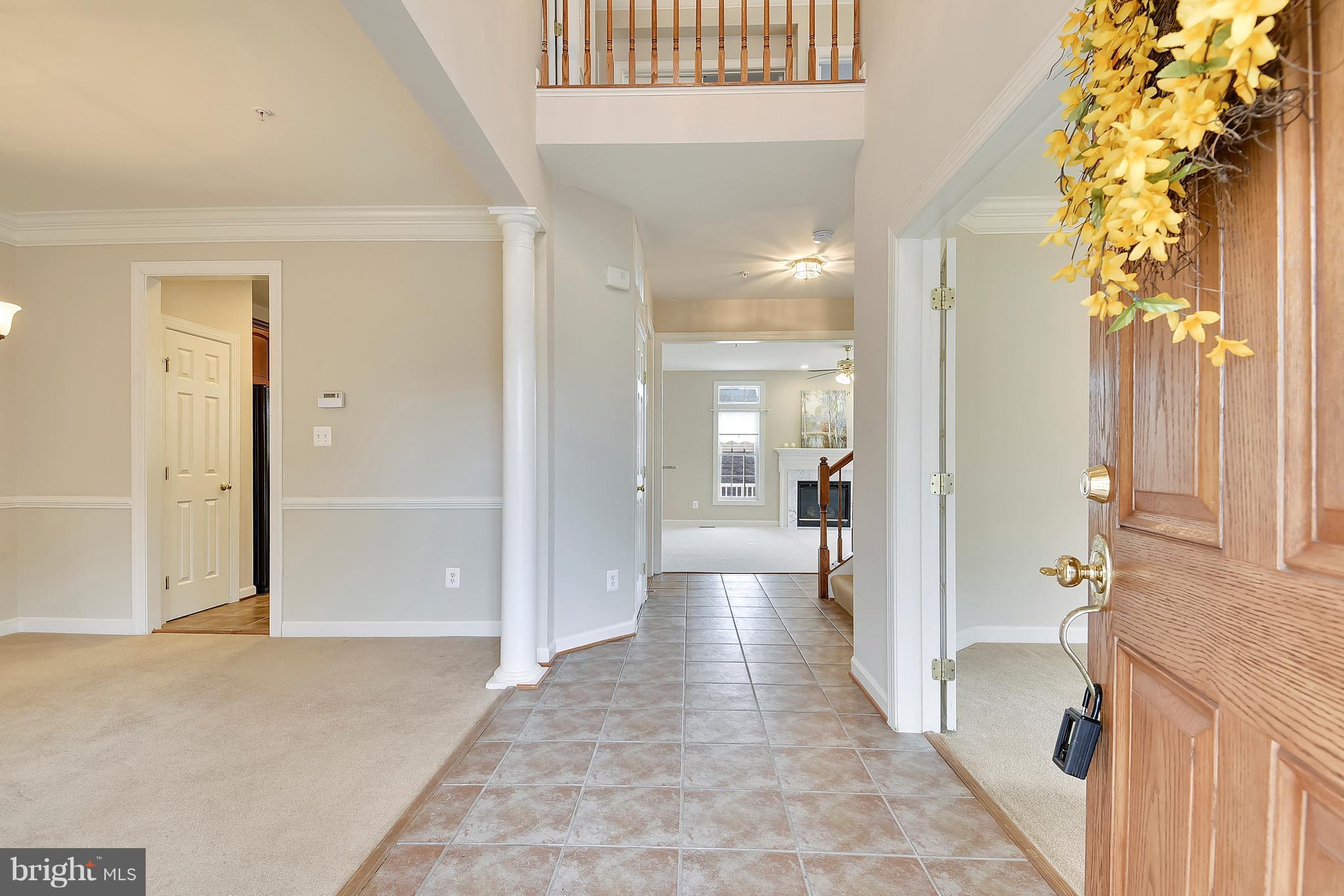 12318 Cypress Spring Road Clarksburg, MD 20871 - Photo 4 of 30 FOYER OVERLOOK