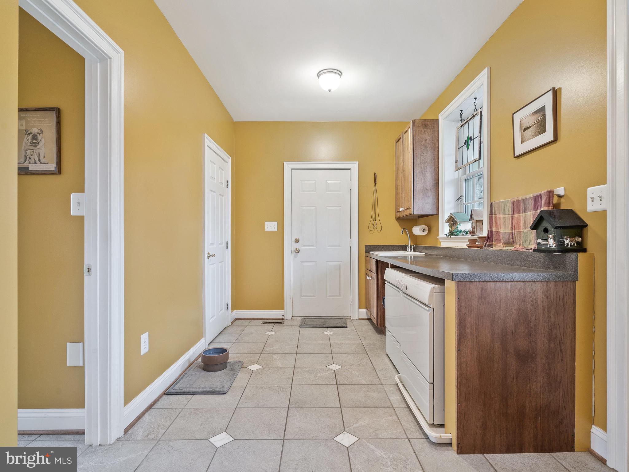 19810 Silcott Springs Road Purcellville, VA 20132 - Photo 34 of 59