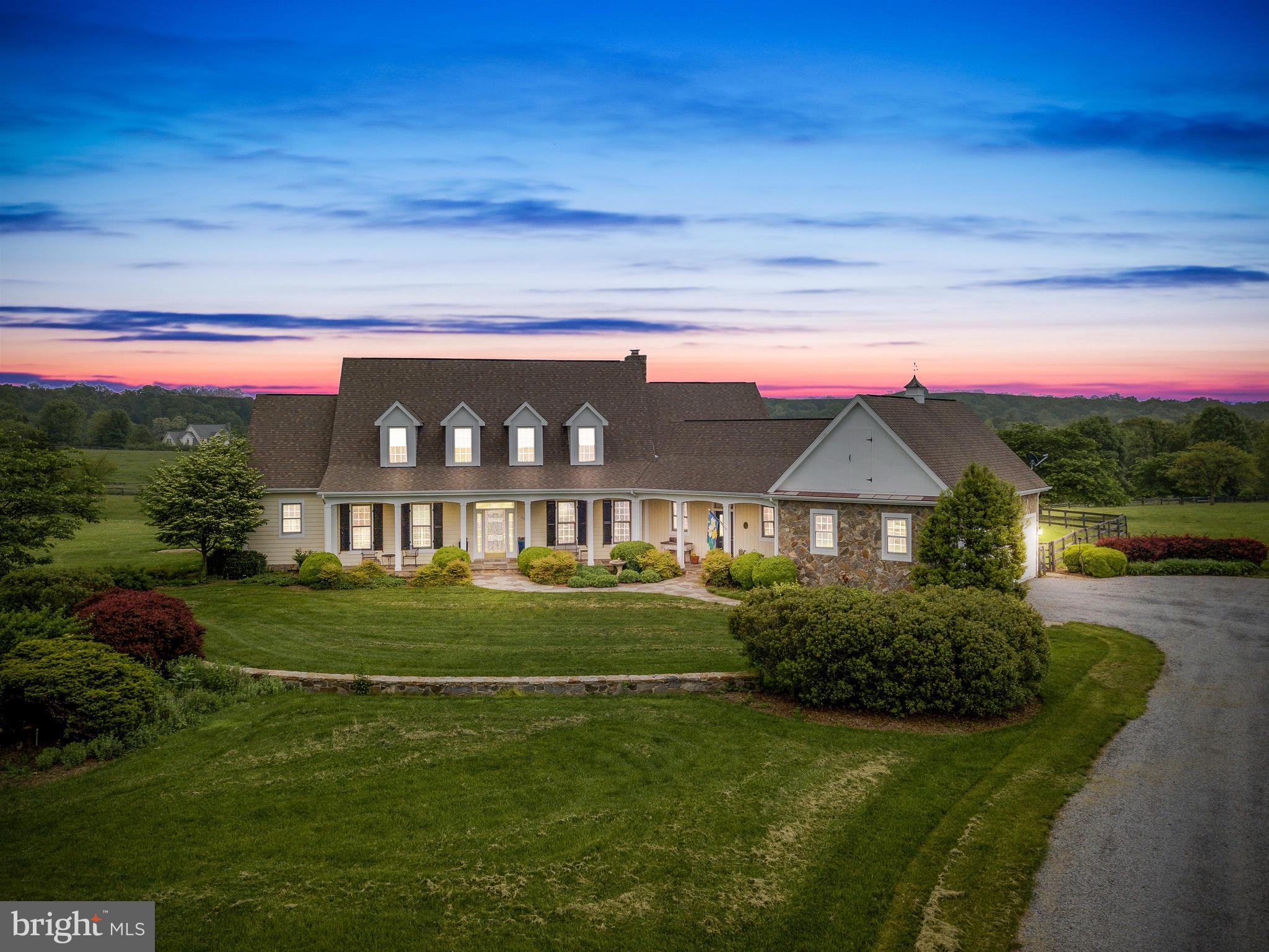 19810 Silcott Springs Road Purcellville, VA 20132 - Photo 9 of 59