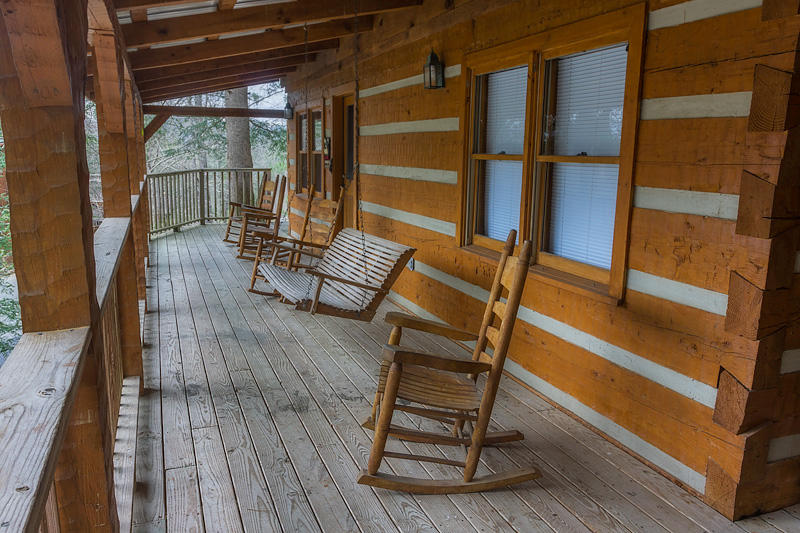 111 Timberwinds Way Townsend, TN 37882 - Photo 3 of 20 Front Porch