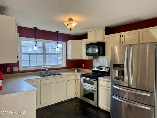 $1,750 | 107 Plantation Boulevard, Jacksonville, NC 28540