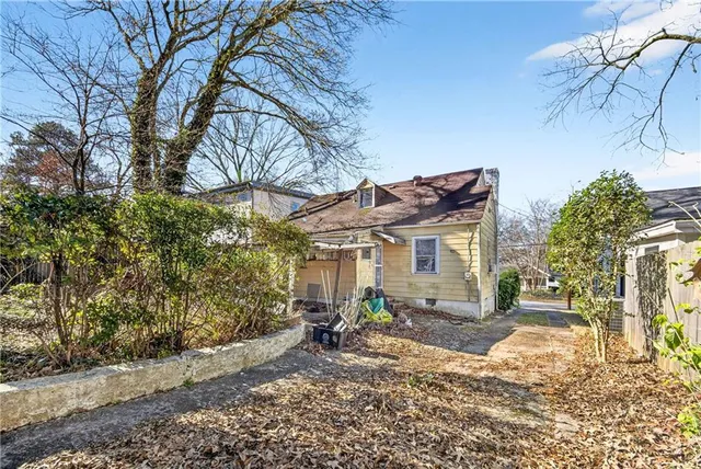 $300,000 | 134 Wyman Street Southeast, Atlanta, GA 30317